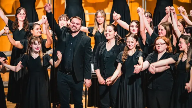 Gartner and Pensacola Children's Chorus perform at ACDA